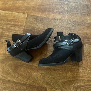 Just Fab booty size 6.5